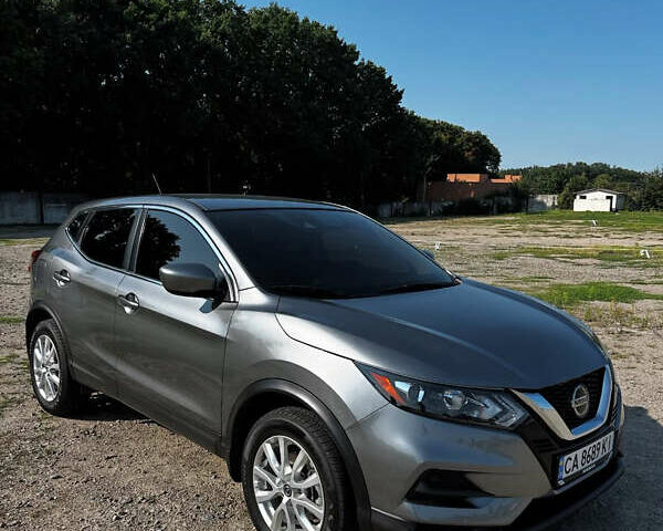 Серый Ниссан Rogue Sport, объемом двигателя 2 л и пробегом 53 тыс. км за 17799 $, фото 1 на Automoto.ua