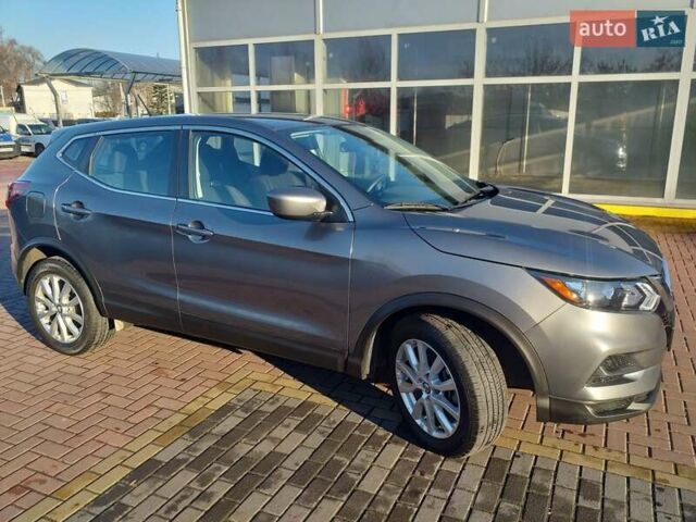 Серый Ниссан Rogue Sport, объемом двигателя 2 л и пробегом 99 тыс. км за 14950 $, фото 8 на Automoto.ua