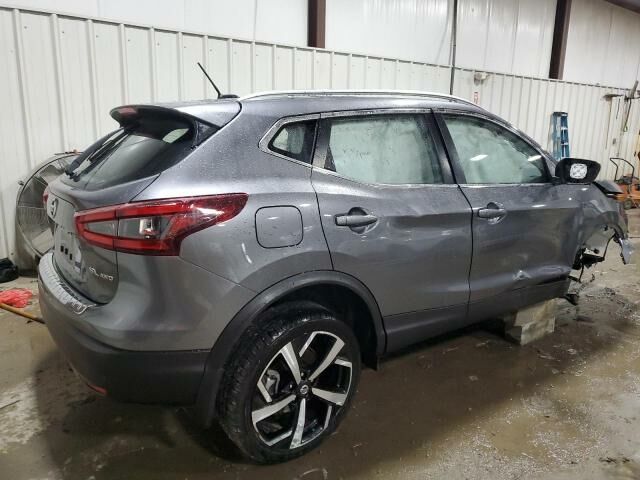 Серый Ниссан Rogue Sport, объемом двигателя 2 л и пробегом 12 тыс. км за 8300 $, фото 5 на Automoto.ua