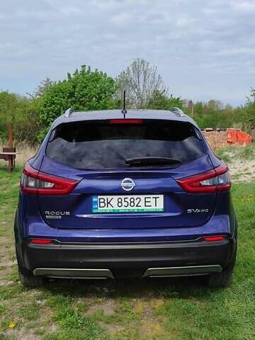 Синий Ниссан Rogue Sport, объемом двигателя 2 л и пробегом 167 тыс. км за 13900 $, фото 6 на Automoto.ua