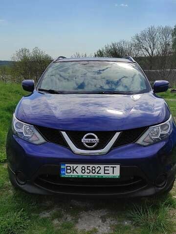 Синий Ниссан Rogue Sport, объемом двигателя 2 л и пробегом 167 тыс. км за 13900 $, фото 1 на Automoto.ua