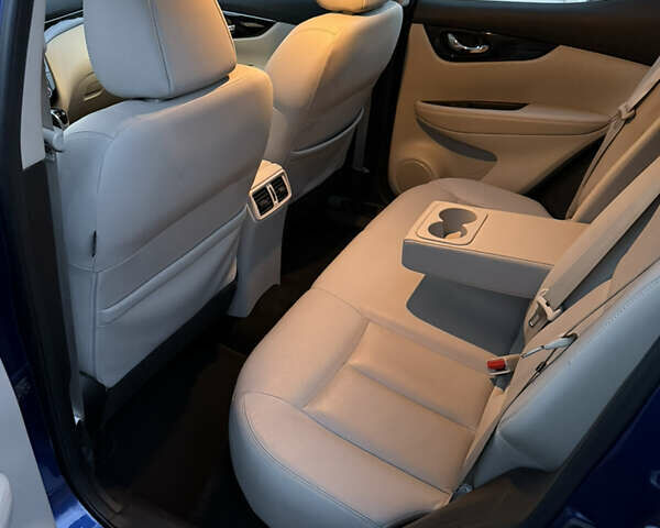 Синий Ниссан Rogue Sport, объемом двигателя 2 л и пробегом 116 тыс. км за 15900 $, фото 10 на Automoto.ua