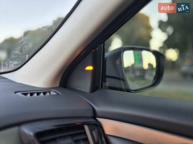 Синий Ниссан Rogue Sport, объемом двигателя 2 л и пробегом 140 тыс. км за 13800 $, фото 22 на Automoto.ua