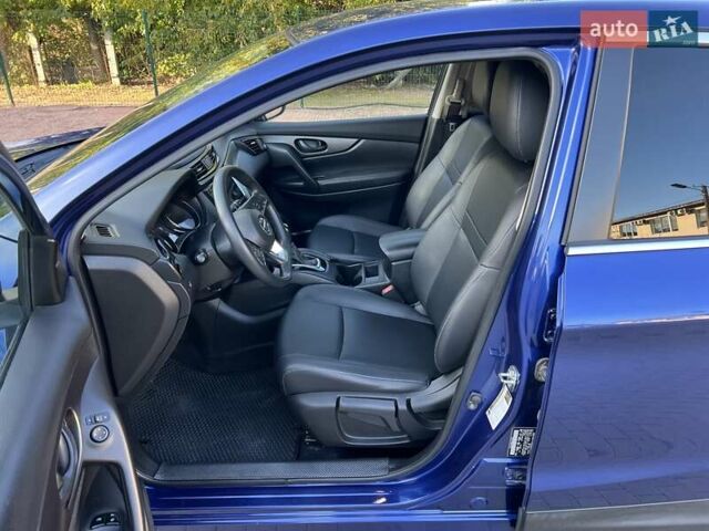 Синий Ниссан Rogue Sport, объемом двигателя 2 л и пробегом 86 тыс. км за 16500 $, фото 28 на Automoto.ua