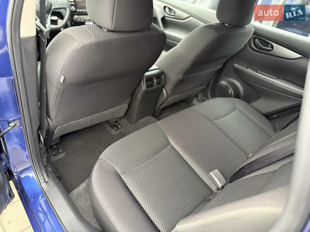 Синий Ниссан Rogue Sport, объемом двигателя 2 л и пробегом 72 тыс. км за 15288 $, фото 19 на Automoto.ua