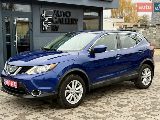 Синий Ниссан Rogue Sport, объемом двигателя 2 л и пробегом 72 тыс. км за 15288 $, фото 2 на Automoto.ua