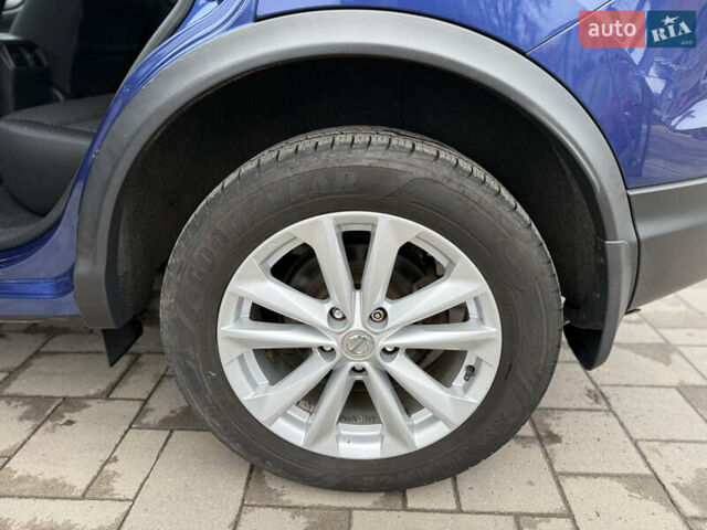 Синий Ниссан Rogue Sport, объемом двигателя 2 л и пробегом 72 тыс. км за 15288 $, фото 23 на Automoto.ua