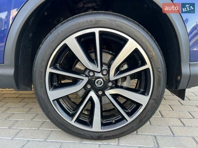 Синий Ниссан Rogue Sport, объемом двигателя 2 л и пробегом 86 тыс. км за 16500 $, фото 5 на Automoto.ua