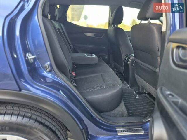 Синий Ниссан Rogue Sport, объемом двигателя 2 л и пробегом 140 тыс. км за 13800 $, фото 15 на Automoto.ua