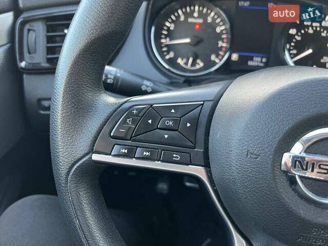 Синий Ниссан Rogue Sport, объемом двигателя 2 л и пробегом 86 тыс. км за 16500 $, фото 44 на Automoto.ua