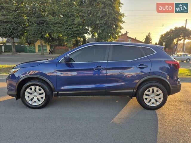 Синий Ниссан Rogue Sport, объемом двигателя 2 л и пробегом 140 тыс. км за 13800 $, фото 9 на Automoto.ua