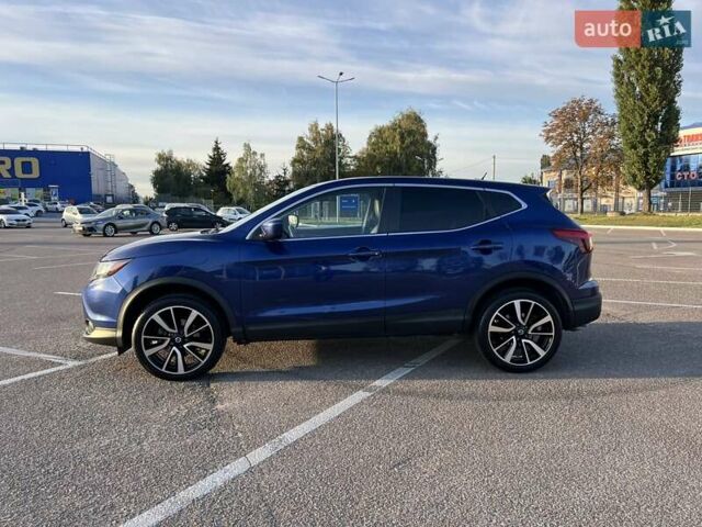 Синий Ниссан Rogue Sport, объемом двигателя 2 л и пробегом 86 тыс. км за 16500 $, фото 4 на Automoto.ua