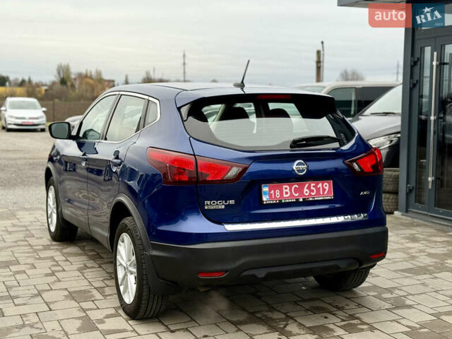 Синий Ниссан Rogue Sport, объемом двигателя 2 л и пробегом 72 тыс. км за 15288 $, фото 6 на Automoto.ua