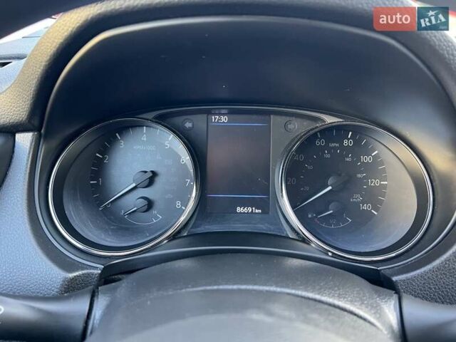 Синий Ниссан Rogue Sport, объемом двигателя 2 л и пробегом 86 тыс. км за 16500 $, фото 45 на Automoto.ua