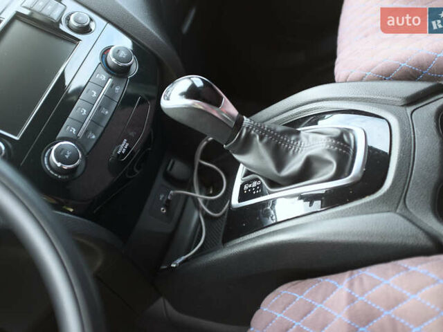 Синий Ниссан Rogue Sport, объемом двигателя 2 л и пробегом 160 тыс. км за 15000 $, фото 19 на Automoto.ua