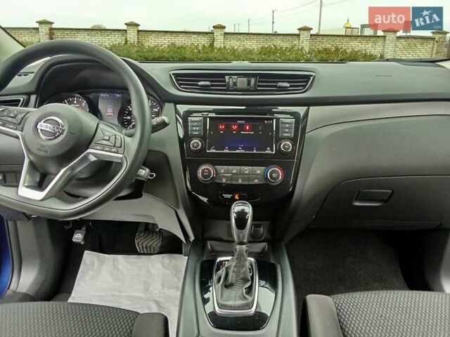 Синий Ниссан Rogue Sport, объемом двигателя 2 л и пробегом 119 тыс. км за 14150 $, фото 21 на Automoto.ua