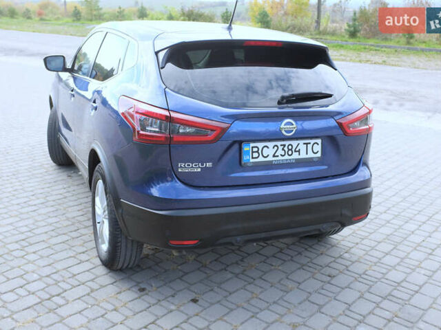 Синий Ниссан Rogue Sport, объемом двигателя 2 л и пробегом 160 тыс. км за 15000 $, фото 10 на Automoto.ua