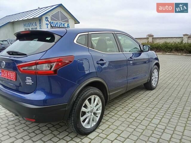 Синий Ниссан Rogue Sport, объемом двигателя 2 л и пробегом 119 тыс. км за 14150 $, фото 3 на Automoto.ua