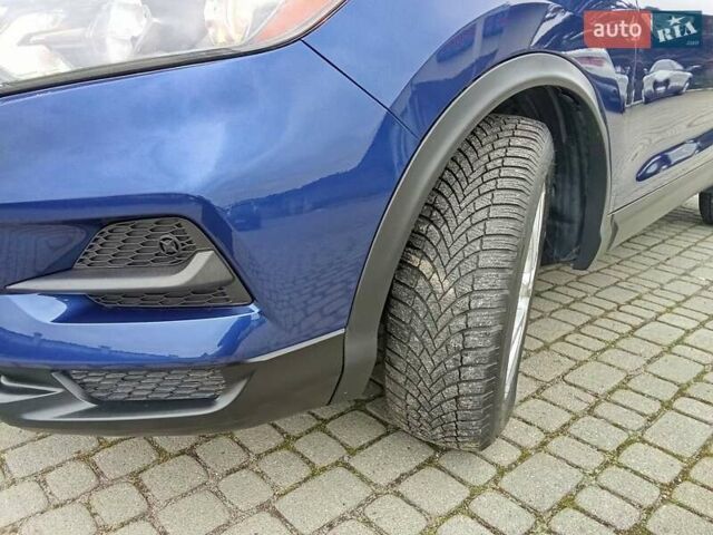 Синий Ниссан Rogue Sport, объемом двигателя 2 л и пробегом 119 тыс. км за 14150 $, фото 23 на Automoto.ua