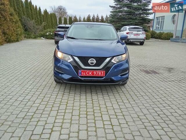 Синий Ниссан Rogue Sport, объемом двигателя 2 л и пробегом 119 тыс. км за 14150 $, фото 2 на Automoto.ua