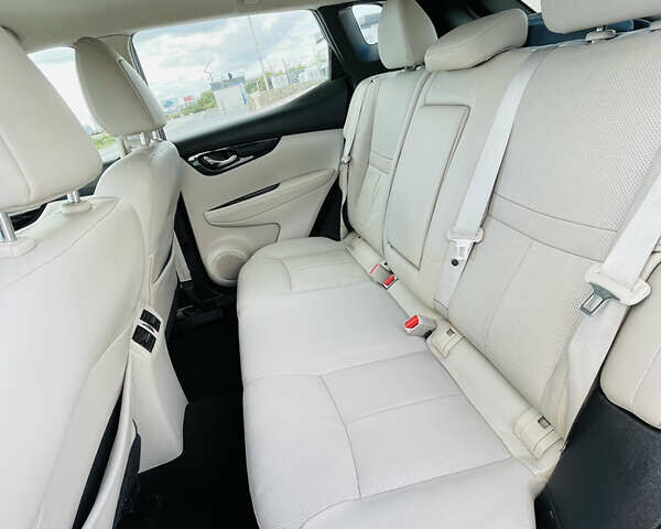 Синий Ниссан Rogue Sport, объемом двигателя 2 л и пробегом 161 тыс. км за 15500 $, фото 17 на Automoto.ua