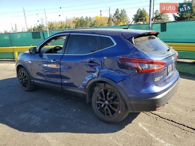 Синий Ниссан Rogue Sport, объемом двигателя 2 л и пробегом 88 тыс. км за 3000 $, фото 1 на Automoto.ua