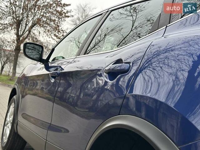 Синий Ниссан Rogue Sport, объемом двигателя 2 л и пробегом 121 тыс. км за 14999 $, фото 17 на Automoto.ua