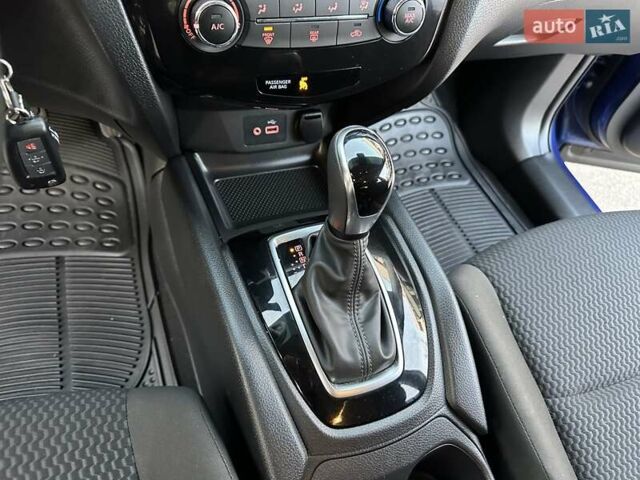 Синий Ниссан Rogue Sport, объемом двигателя 2 л и пробегом 20 тыс. км за 16999 $, фото 15 на Automoto.ua