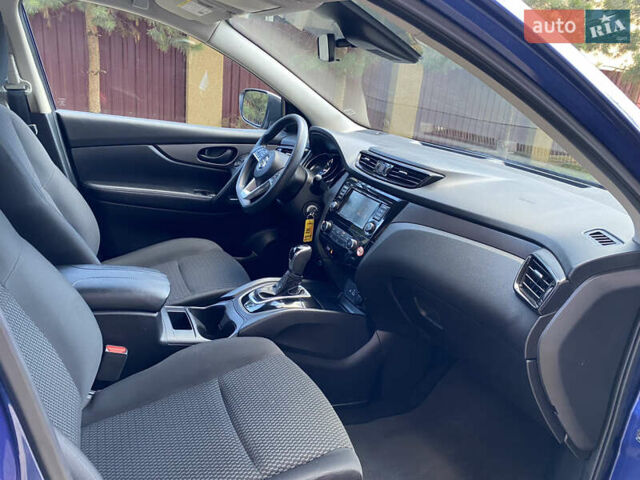 Синий Ниссан Rogue Sport, объемом двигателя 2 л и пробегом 14 тыс. км за 17100 $, фото 5 на Automoto.ua