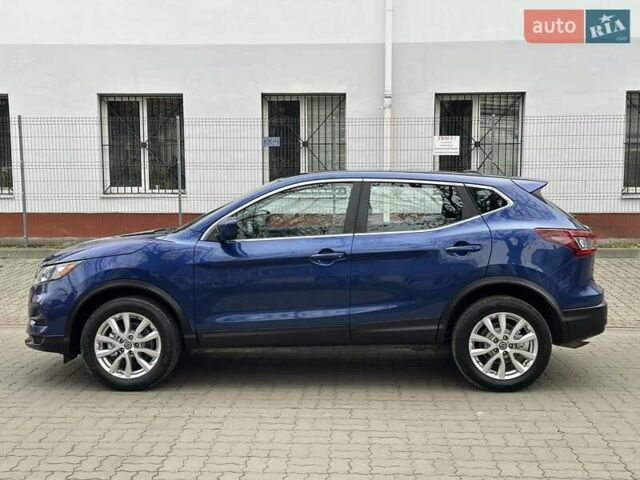 Синий Ниссан Rogue Sport, объемом двигателя 2 л и пробегом 121 тыс. км за 14999 $, фото 6 на Automoto.ua