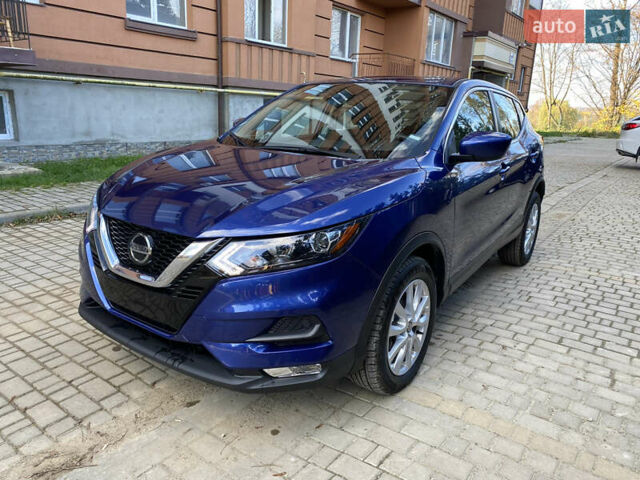 Синий Ниссан Rogue Sport, объемом двигателя 2 л и пробегом 14 тыс. км за 17100 $, фото 3 на Automoto.ua