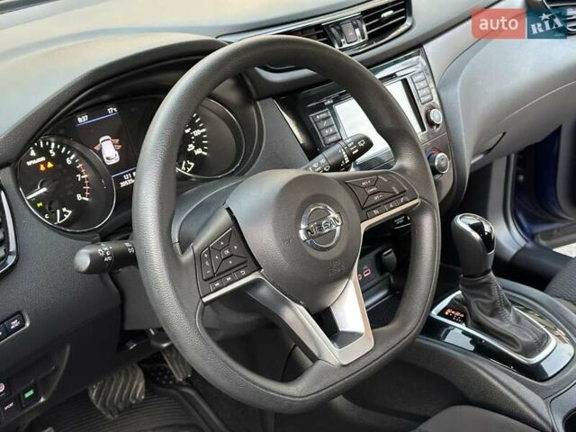 Синий Ниссан Rogue Sport, объемом двигателя 2 л и пробегом 20 тыс. км за 16999 $, фото 20 на Automoto.ua