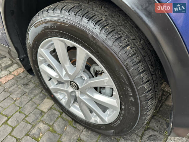 Синій Ніссан Rogue Sport, об'ємом двигуна 2 л та пробігом 50 тис. км за 14500 $, фото 17 на Automoto.ua