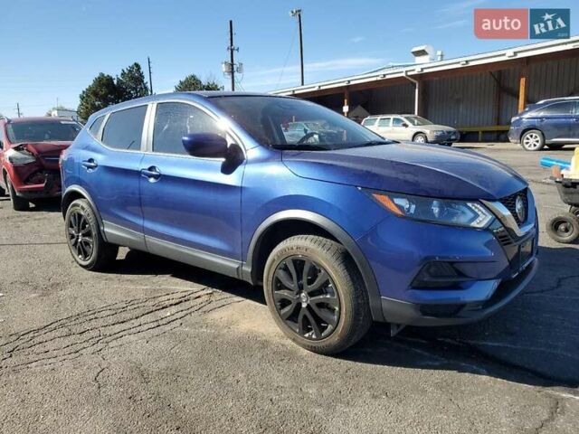 Синий Ниссан Rogue Sport, объемом двигателя 2 л и пробегом 88 тыс. км за 3000 $, фото 3 на Automoto.ua