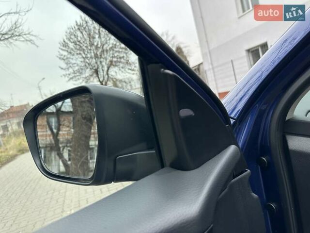 Синий Ниссан Rogue Sport, объемом двигателя 2 л и пробегом 121 тыс. км за 14999 $, фото 30 на Automoto.ua