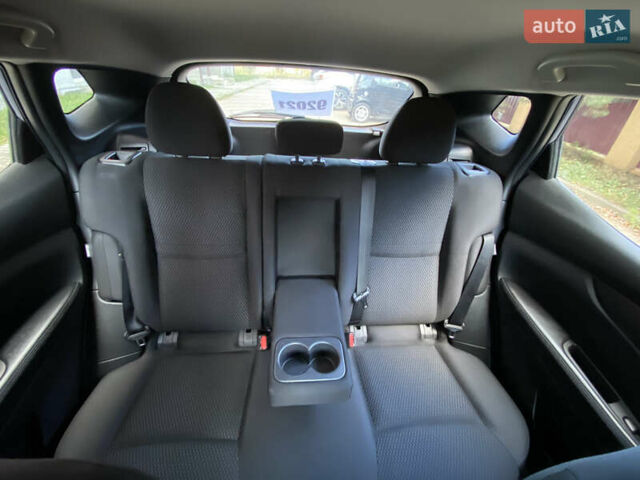 Синий Ниссан Rogue Sport, объемом двигателя 2 л и пробегом 14 тыс. км за 17100 $, фото 6 на Automoto.ua
