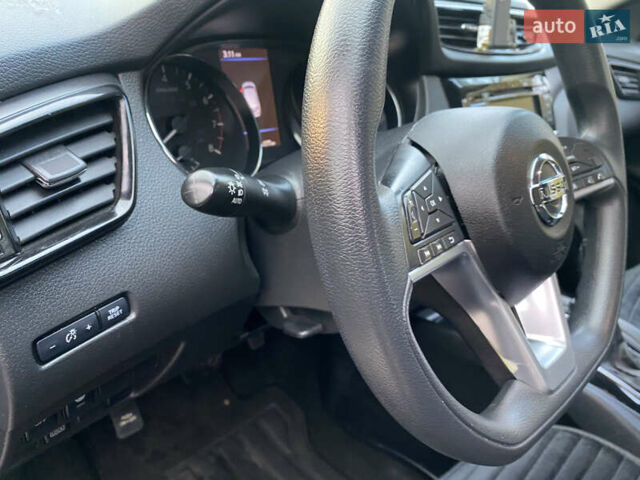 Синий Ниссан Rogue Sport, объемом двигателя 2 л и пробегом 135 тыс. км за 14999 $, фото 33 на Automoto.ua