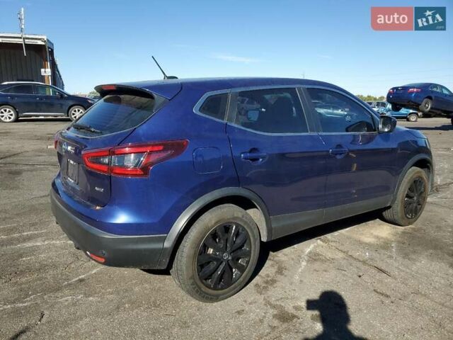 Синий Ниссан Rogue Sport, объемом двигателя 2 л и пробегом 88 тыс. км за 3000 $, фото 2 на Automoto.ua