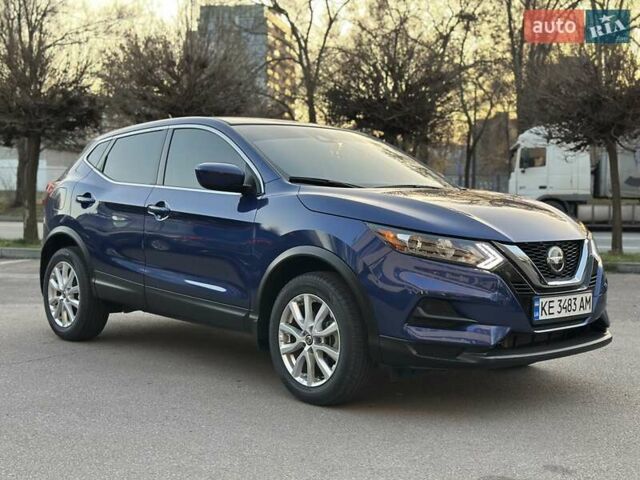 Синий Ниссан Rogue Sport, объемом двигателя 2 л и пробегом 20 тыс. км за 16999 $, фото 5 на Automoto.ua