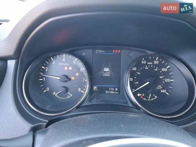 Синий Ниссан Rogue Sport, объемом двигателя 2 л и пробегом 88 тыс. км за 3000 $, фото 8 на Automoto.ua