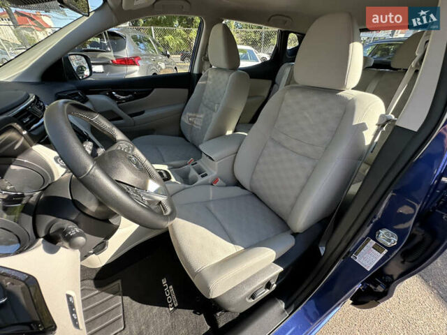 Синий Ниссан Rogue Sport, объемом двигателя 2 л и пробегом 37 тыс. км за 19999 $, фото 19 на Automoto.ua