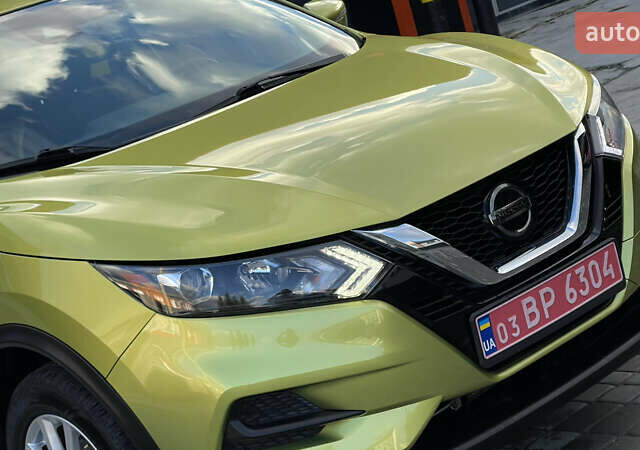 Зеленый Ниссан Rogue Sport, объемом двигателя 2 л и пробегом 32 тыс. км за 16800 $, фото 8 на Automoto.ua