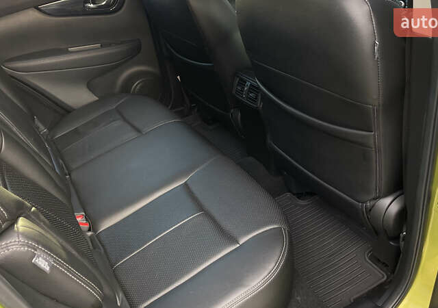 Зеленый Ниссан Rogue Sport, объемом двигателя 2 л и пробегом 32 тыс. км за 16800 $, фото 32 на Automoto.ua