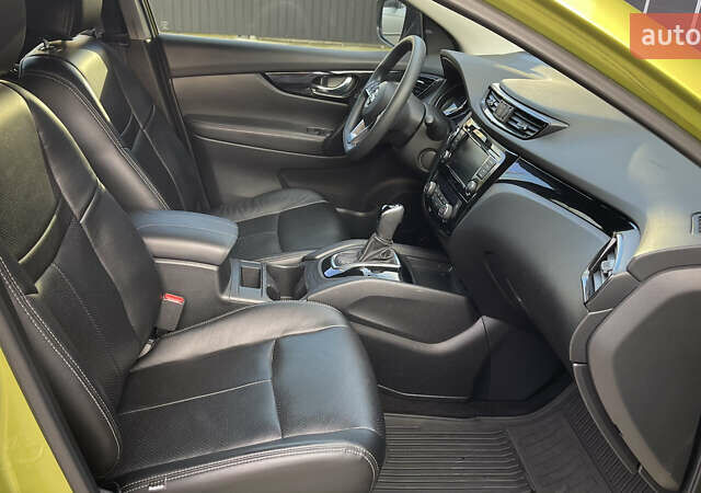 Зеленый Ниссан Rogue Sport, объемом двигателя 2 л и пробегом 32 тыс. км за 16800 $, фото 28 на Automoto.ua