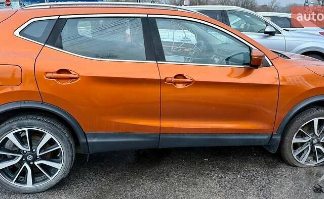 Оранжевый Ниссан Rogue Sport, объемом двигателя 2 л и пробегом 110 тыс. км за 11200 $, фото 19 на Automoto.ua