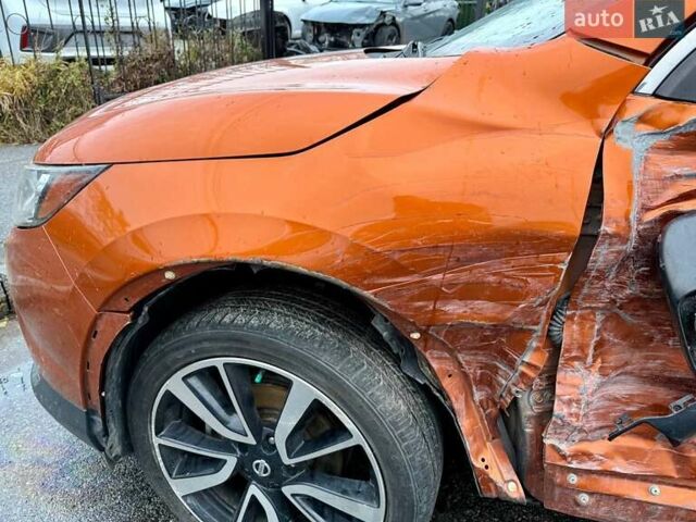Помаранчевий Ніссан Rogue Sport, об'ємом двигуна 2 л та пробігом 110 тис. км за 10800 $, фото 9 на Automoto.ua