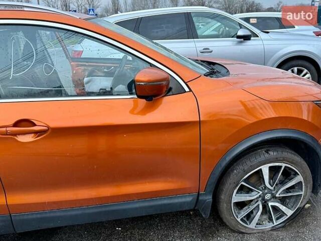 Помаранчевий Ніссан Rogue Sport, об'ємом двигуна 2 л та пробігом 110 тис. км за 10800 $, фото 21 на Automoto.ua