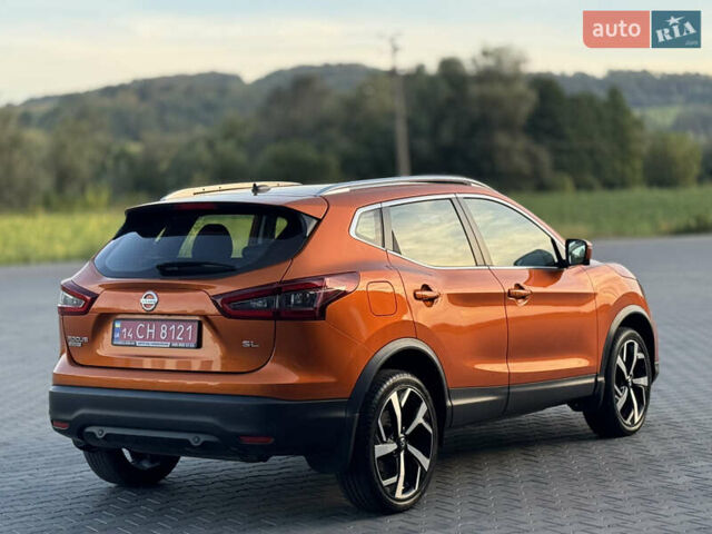 Оранжевый Ниссан Rogue Sport, объемом двигателя 2 л и пробегом 43 тыс. км за 18500 $, фото 4 на Automoto.ua