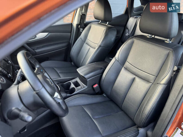 Оранжевый Ниссан Rogue Sport, объемом двигателя 2 л и пробегом 43 тыс. км за 18500 $, фото 13 на Automoto.ua