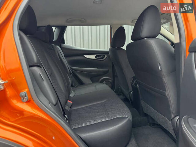Оранжевый Ниссан Rogue Sport, объемом двигателя 2 л и пробегом 83 тыс. км за 17900 $, фото 34 на Automoto.ua